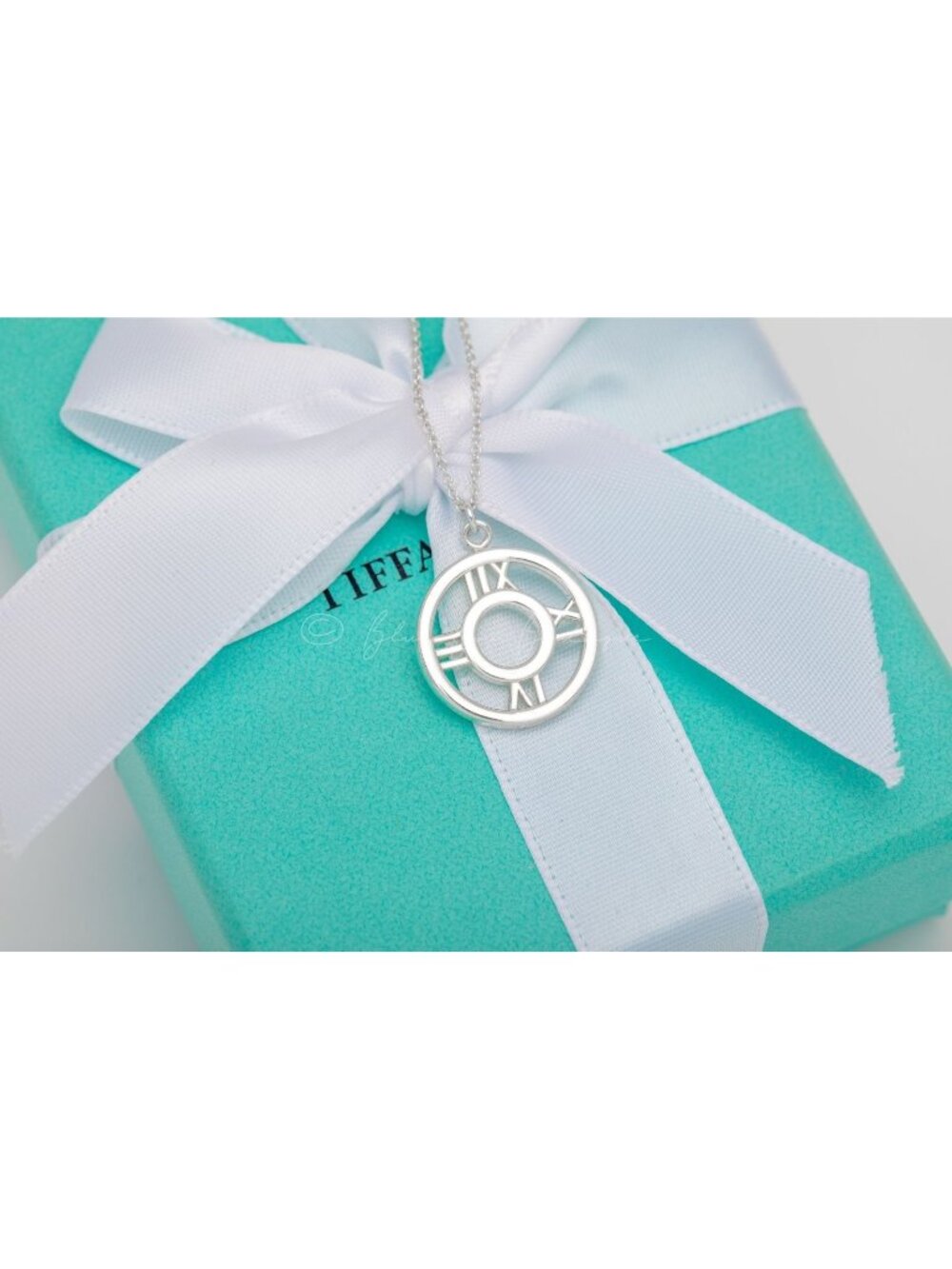 Tiffany & Co. Vintage Atlas Circle Roman Numerals Necklace Sterling Silver 16"